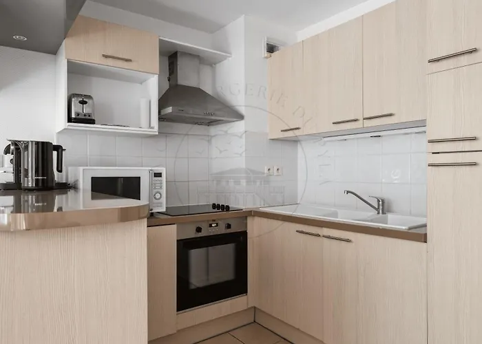 Superbe En Hyper Centre, Proche Plage, Linge Et Menage Inclus Αρασόν