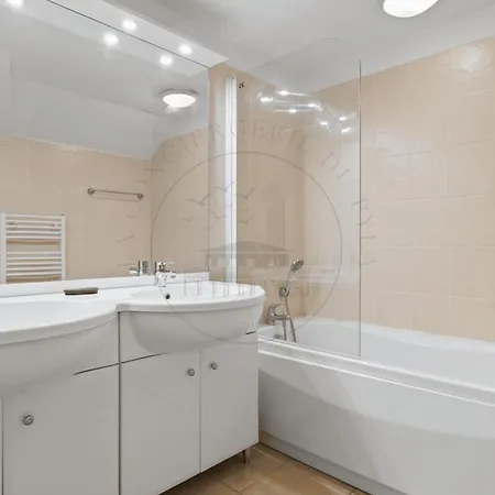 Superbe En Hyper Centre, Proche Plage, Linge Et Menage Inclus דירה